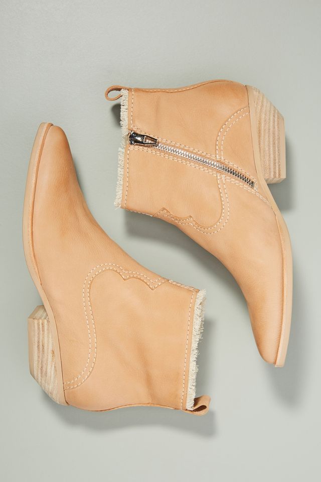 Dolce vita shop unity booties