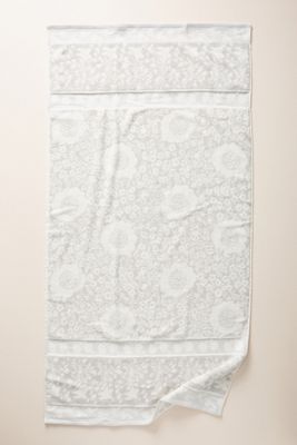 Lindie Bath Towel Collection