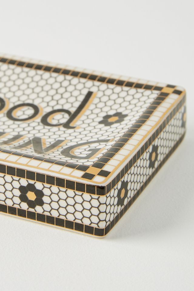 The Bistro Tile Stoneware Bath Collection #4