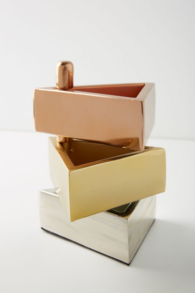 Staggered Triangle Jewelry Stand