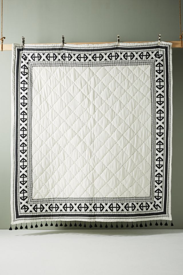 Tasseled Montmartre Quilt #1
