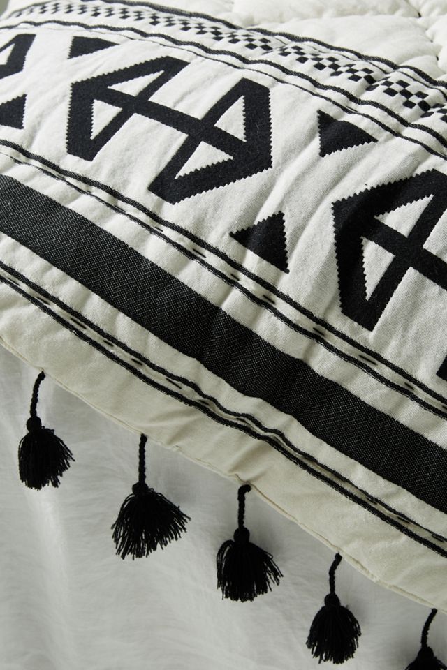 Tasseled Montmartre Quilt #3