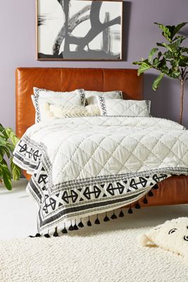 Tasseled Montmartre Quilt