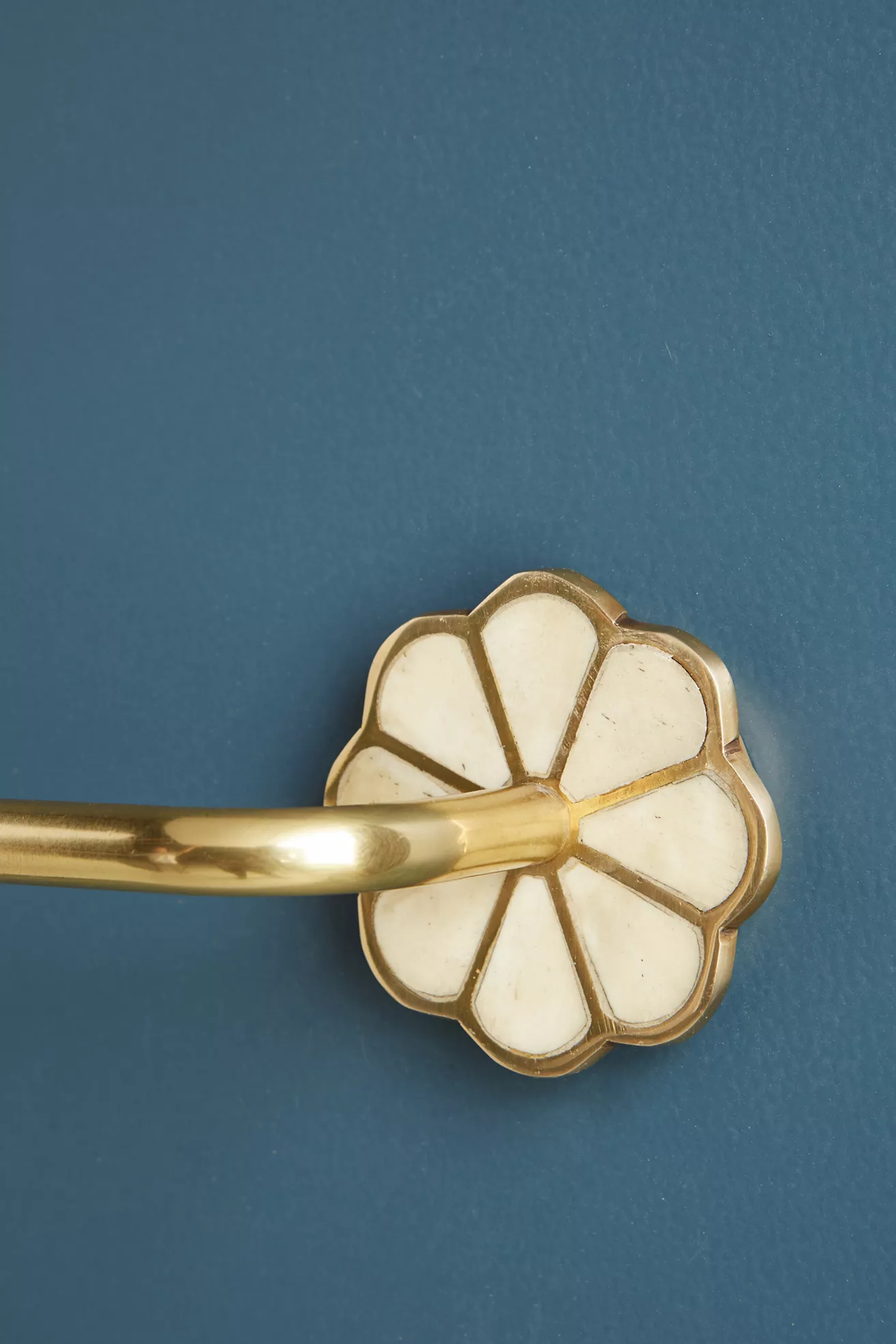 Botanist Towel Bar - thumbnail 9