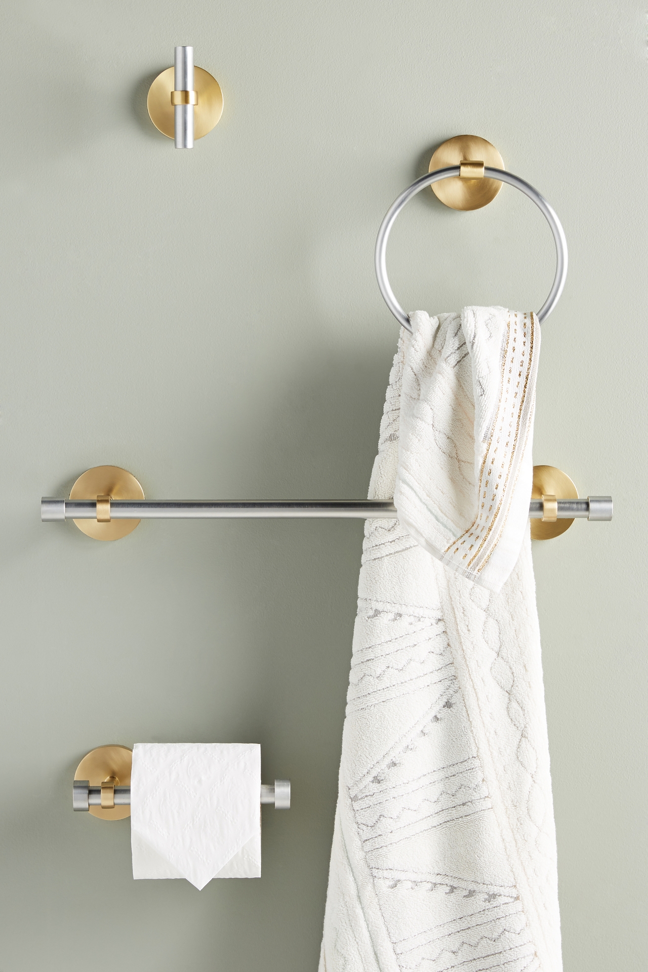 Villa Towel Ring