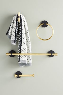 Villa Towel Bar