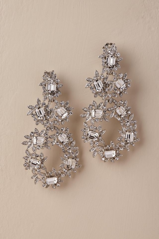 Wallis Chandelier main image 0