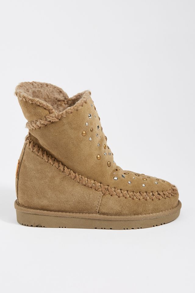 Gioseppo Studded Sherpa Boots