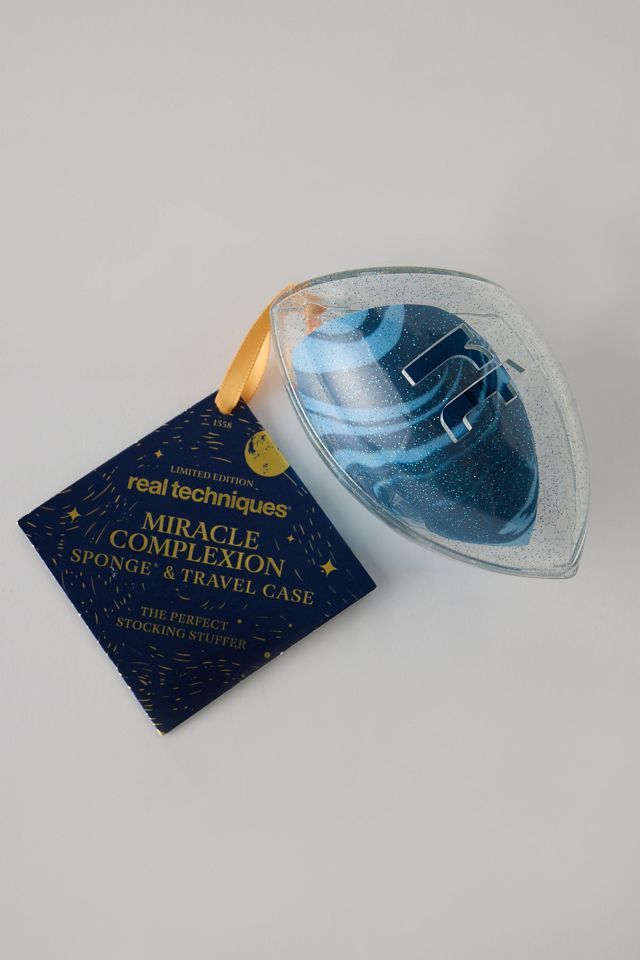 Real Techniques Miracle Complexion Sponge & Travel Case #1