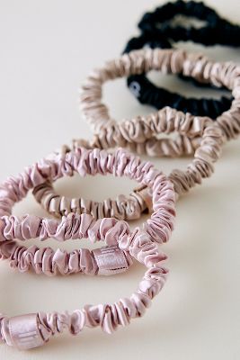 Silk Skinny Scrunchies, Set of 6 chez Anthropologie - Slip - Modalova