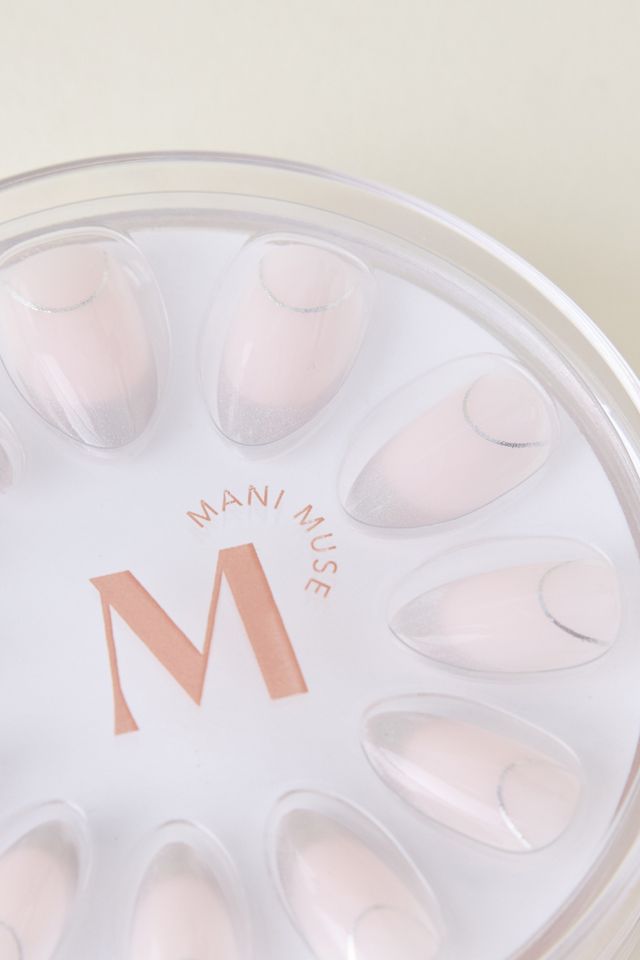 Mani Muse Press on Nails #1