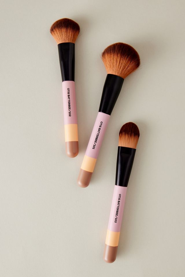 Otis Batterbee 102 Blusher Brush #2