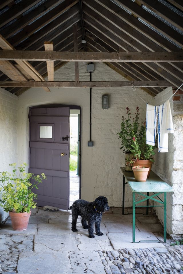 Joa's White No.226 - 100ml Sample Pot #1