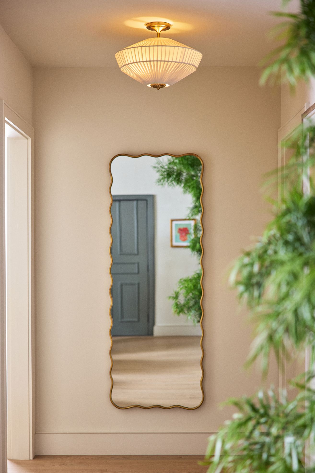 Coquile Scalloped Metallic Floor Mirror - Bronze, Standard, One Size