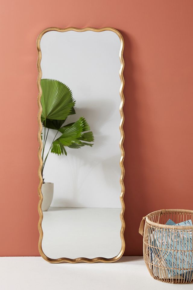 《Anthropologie》Coquille Mirror 全身鏡 Coquile Scalloped Metallic Floor Mirror | AnthroHome