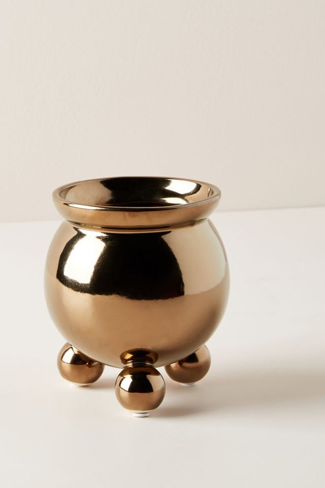 Three-Footed Pot