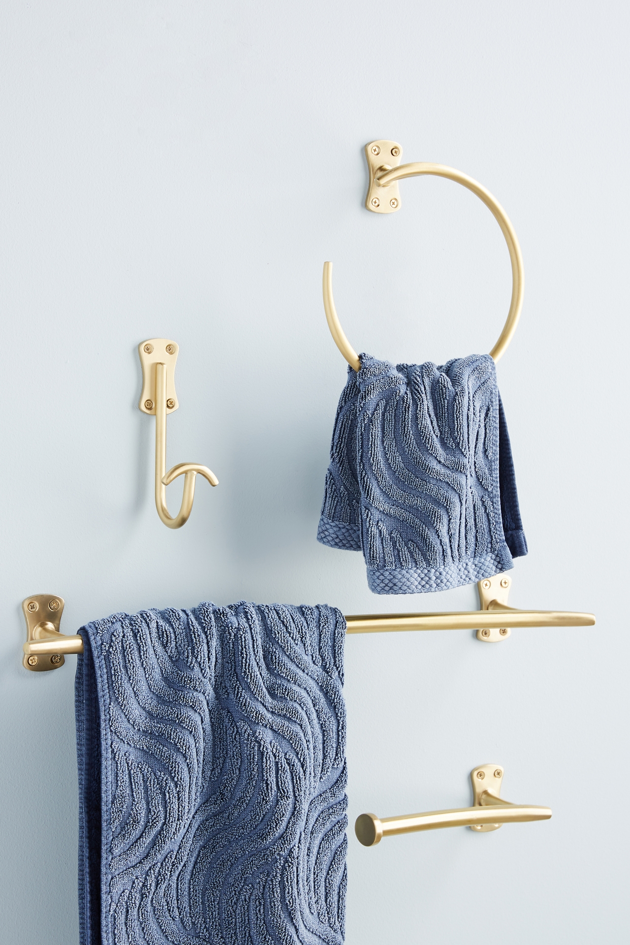 Streamline Towel Ring