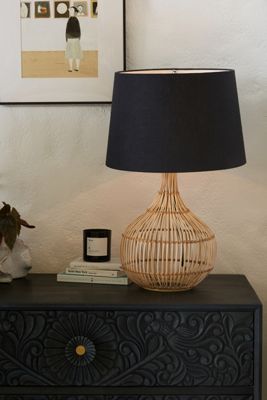 Remegio Table Lamp