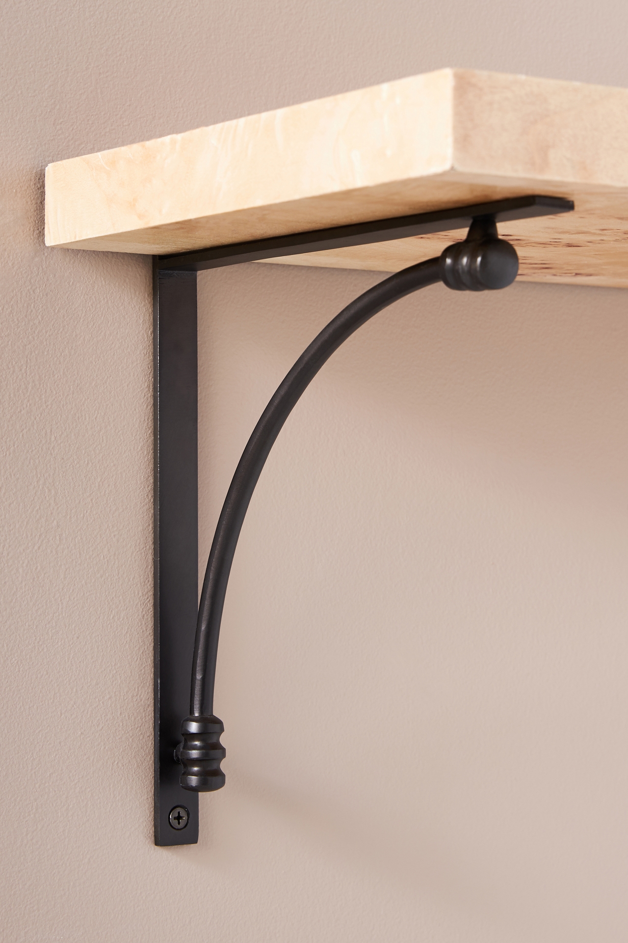 Constance Shelf Bracket