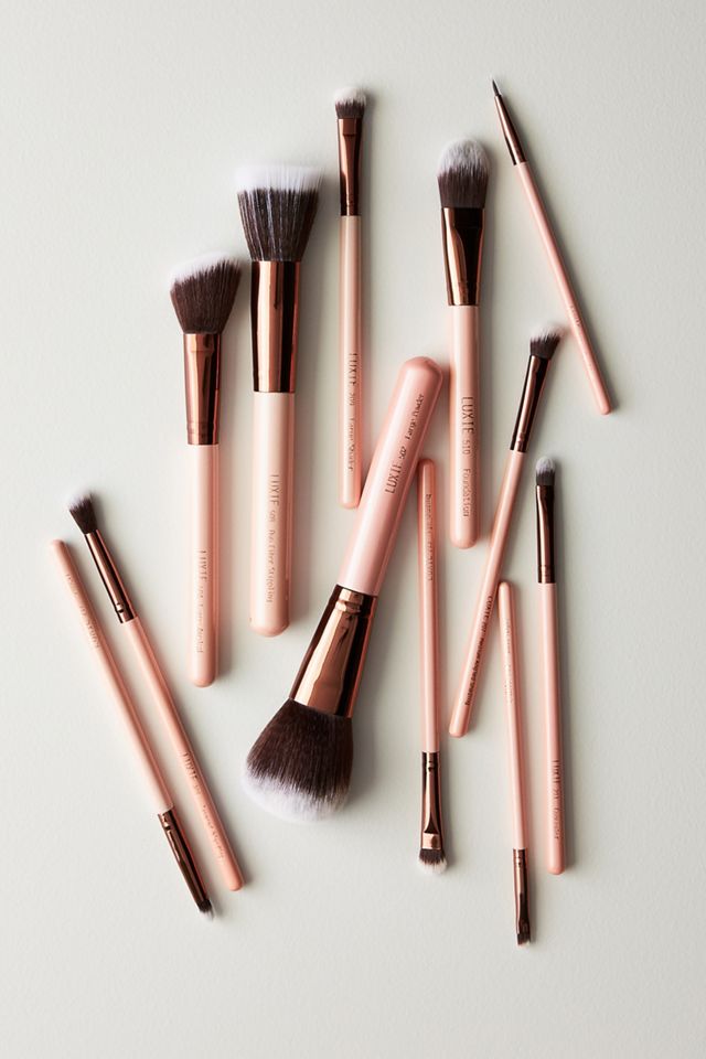 Luxie 215 Small Angle Brush - Rose Gold