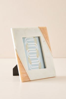 Dorina Frame