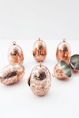 Coppermill Kitchen Signature Egg Embossed Ornament, Set of 4