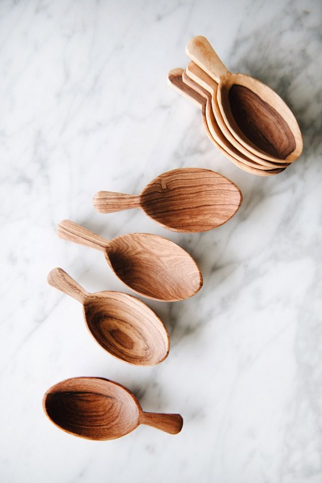 Roan Iris Wild Olive Wood Petal Scoop Set #1