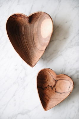 Roan Iris Wild Olive Wood Heart Serving Plates