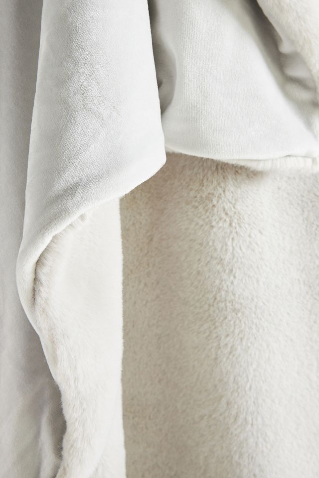 Anthropologie sophie cheap faux fur throw