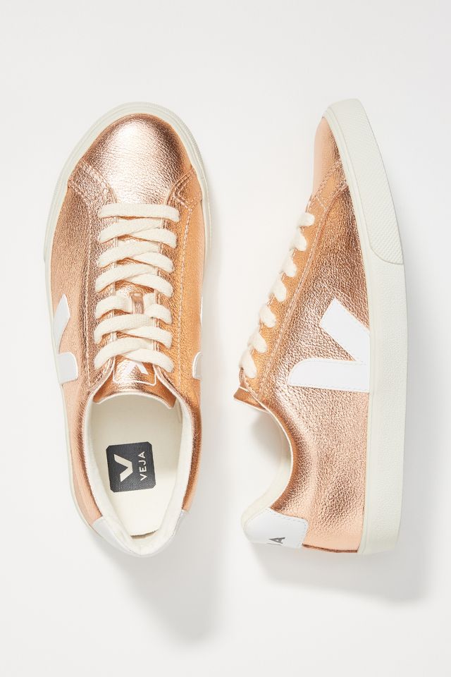 Veja store rose gold