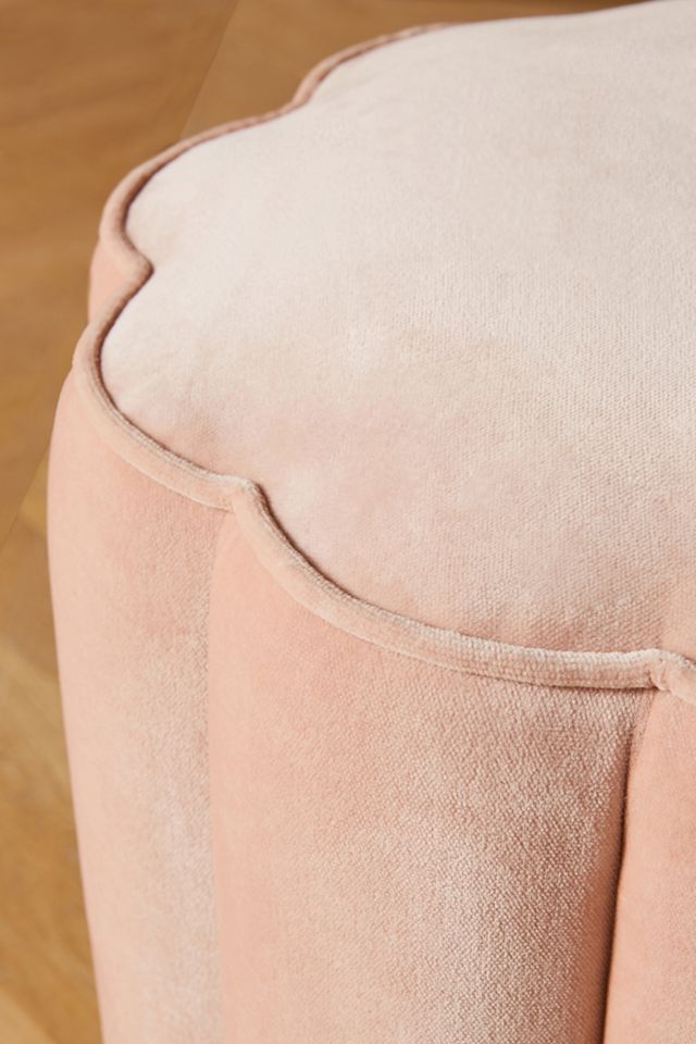 Pouf en velours Adriana Soho Home x Anthropologie  #1