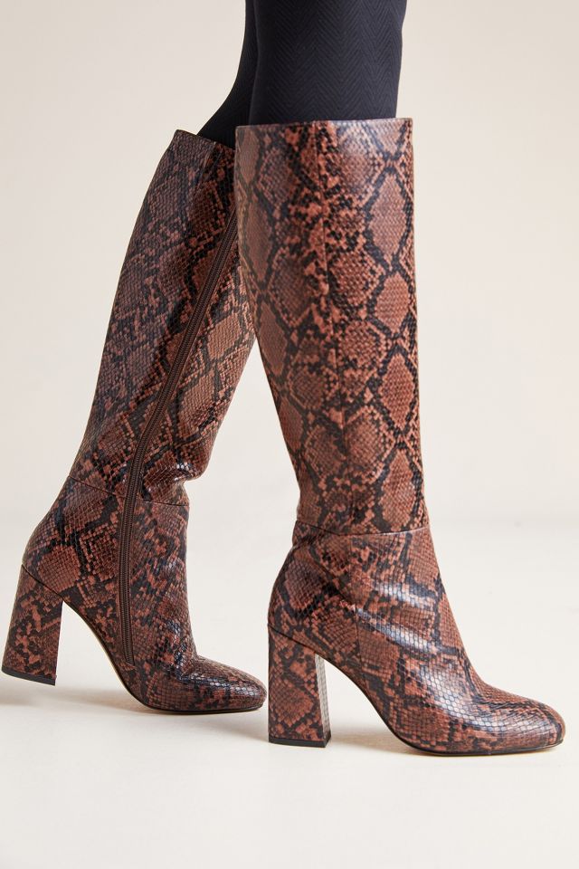 Matiko hotsell snakeskin boots