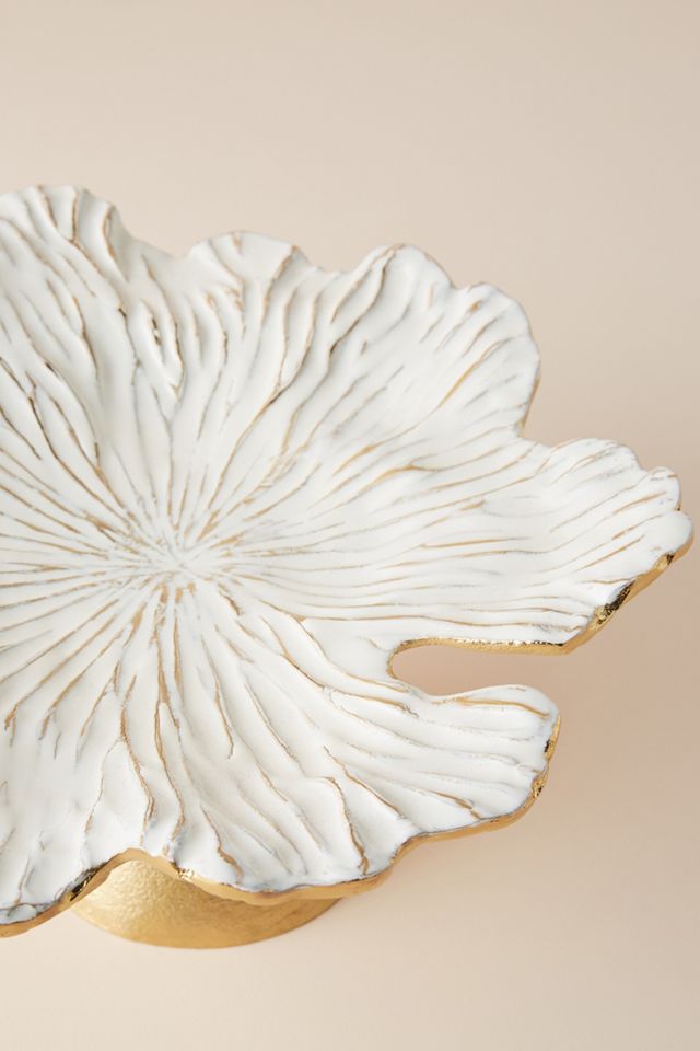 Loretta Cake Stand #1