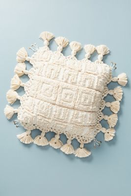Tasseled Tero Pillow