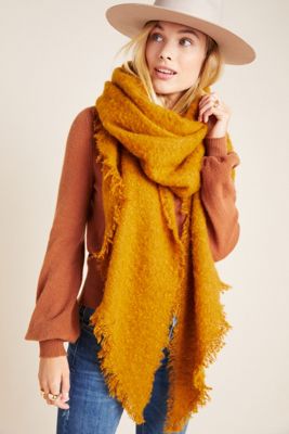 Carraway Boucle Fringed Scarf