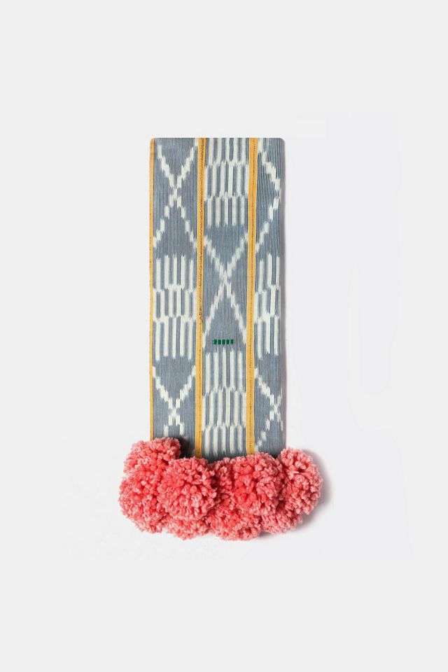 Charlie Sprout Baoule Pom Pom Throw #1