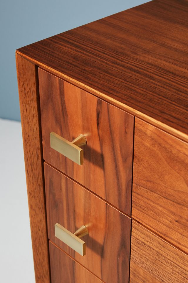 Avalene Eight-Drawer Dresser #3