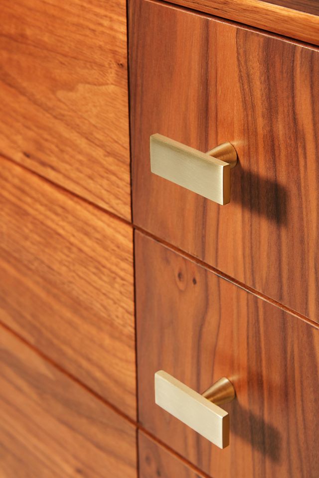 Avalene Eight-Drawer Dresser #4