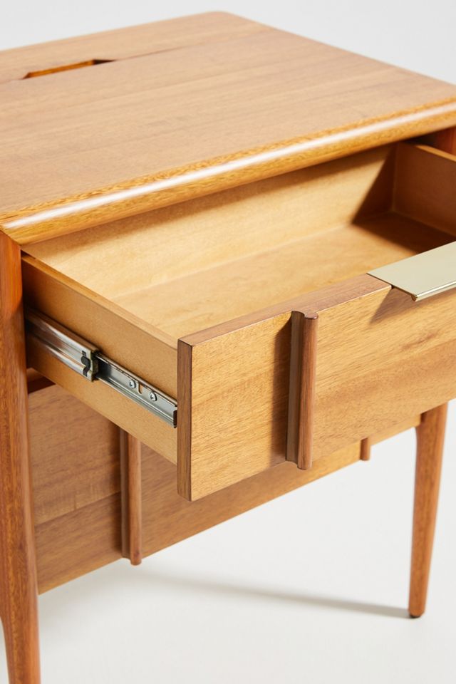 Quincy Charging Nightstand #4