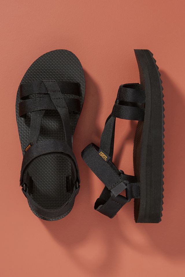 Teva Arivaca Sandals
