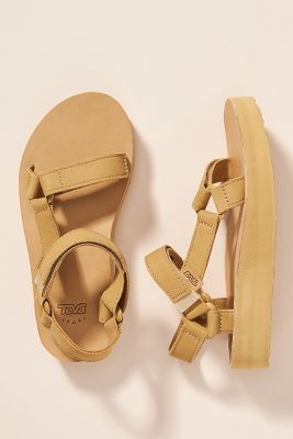 Teva midform hot sale desert sand