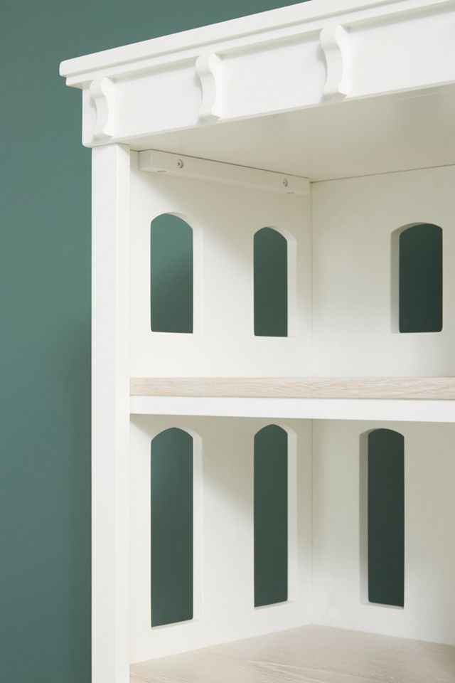 Brownstone Bookshelf #2