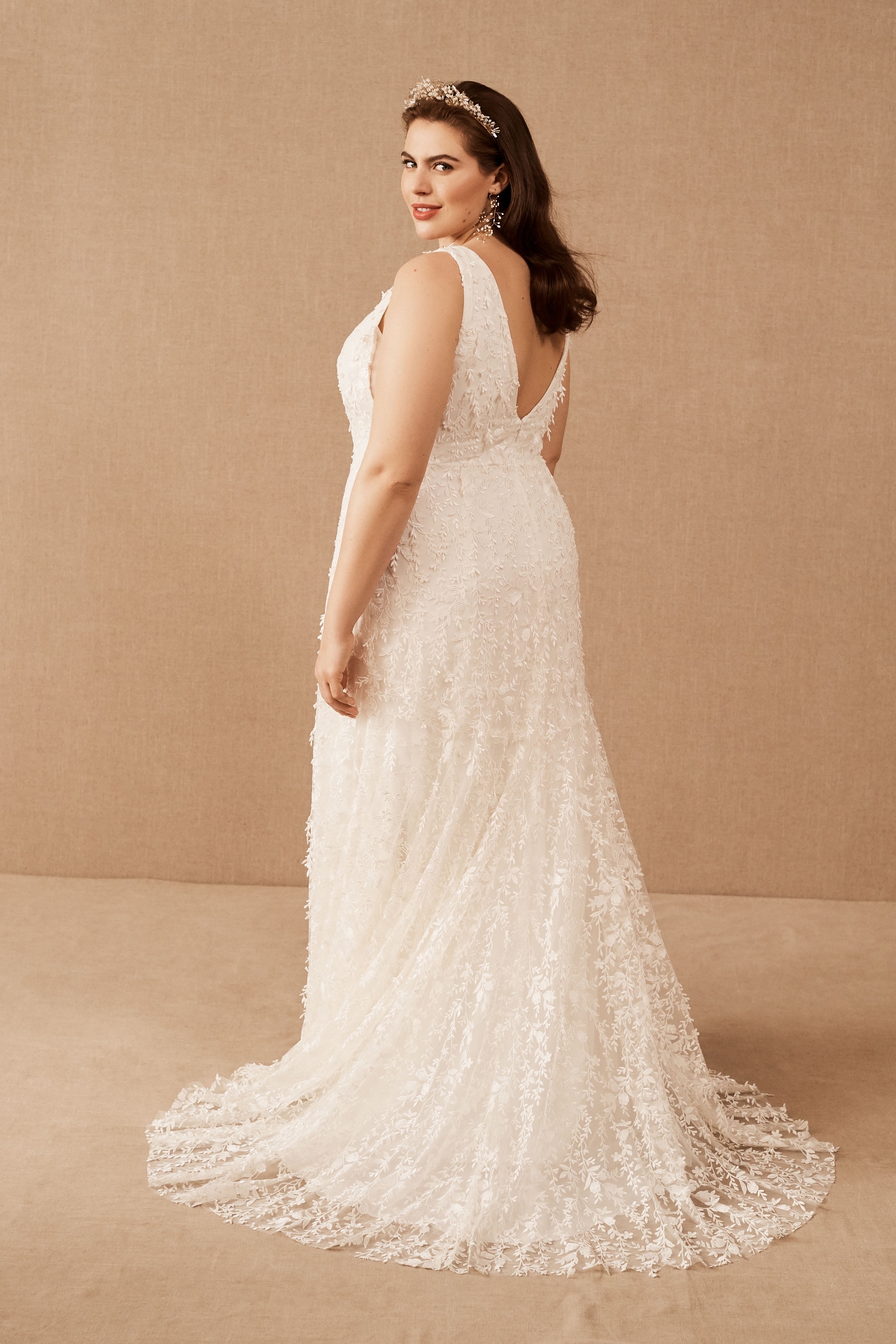 Jenny by Yoo Lourdes V-Neck Convertible-Sleeve Lace Wedding Gown