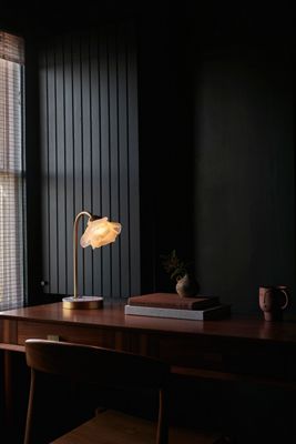 Blossom Glass Flower Task Lamp