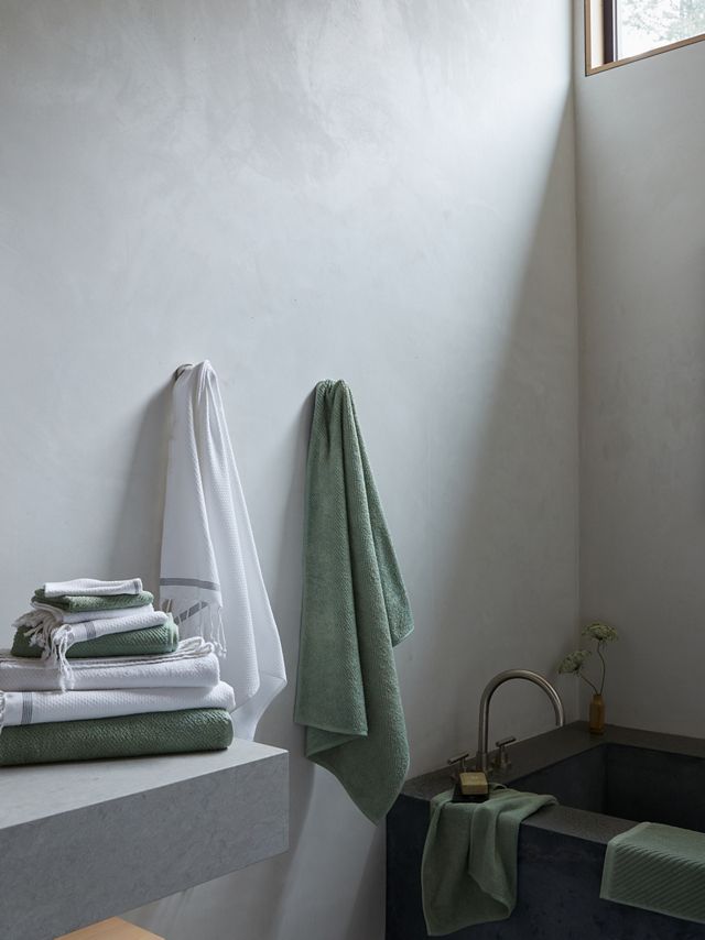 Coyuchi Air Weight Organic Guest Towel #2