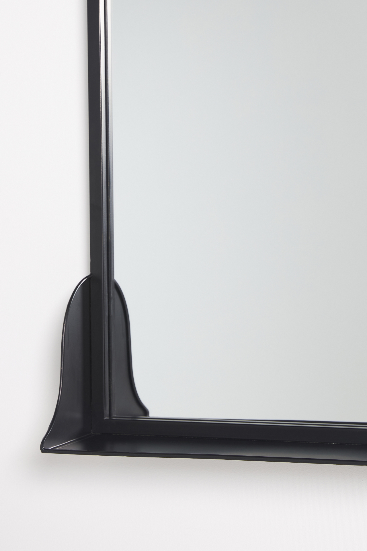 Evey Shelved Mirror