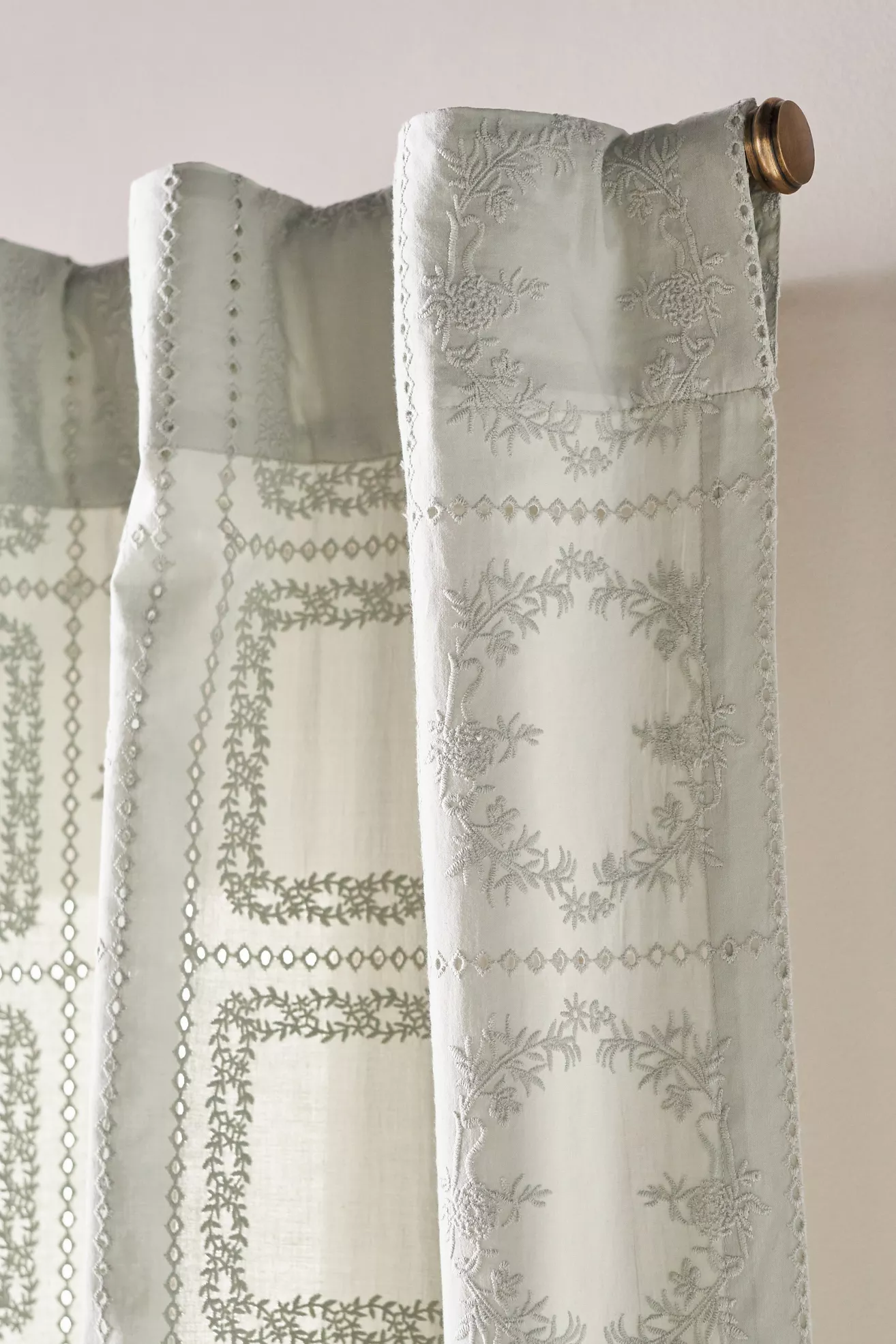 Smithery Curtain Rod - thumbnail 2