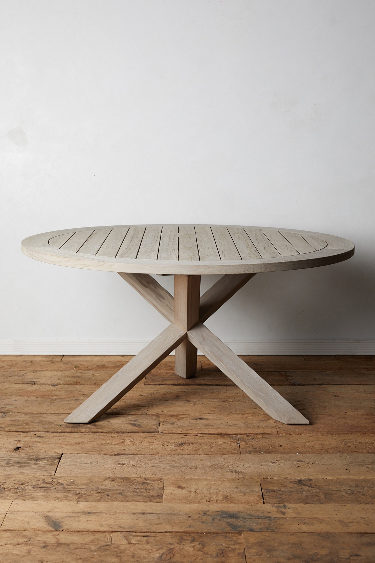 Cross Leg Teak Round Dining Table