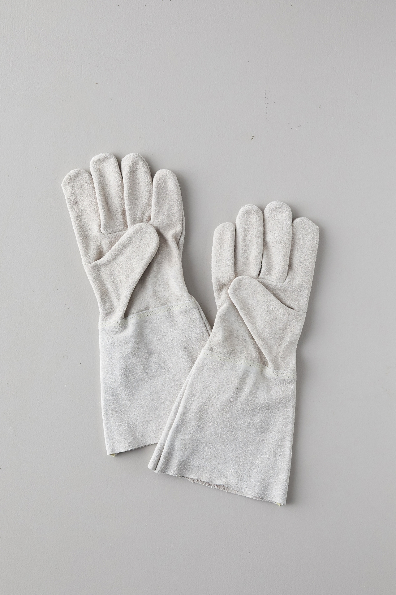 Suede Gauntlet Garden Gloves