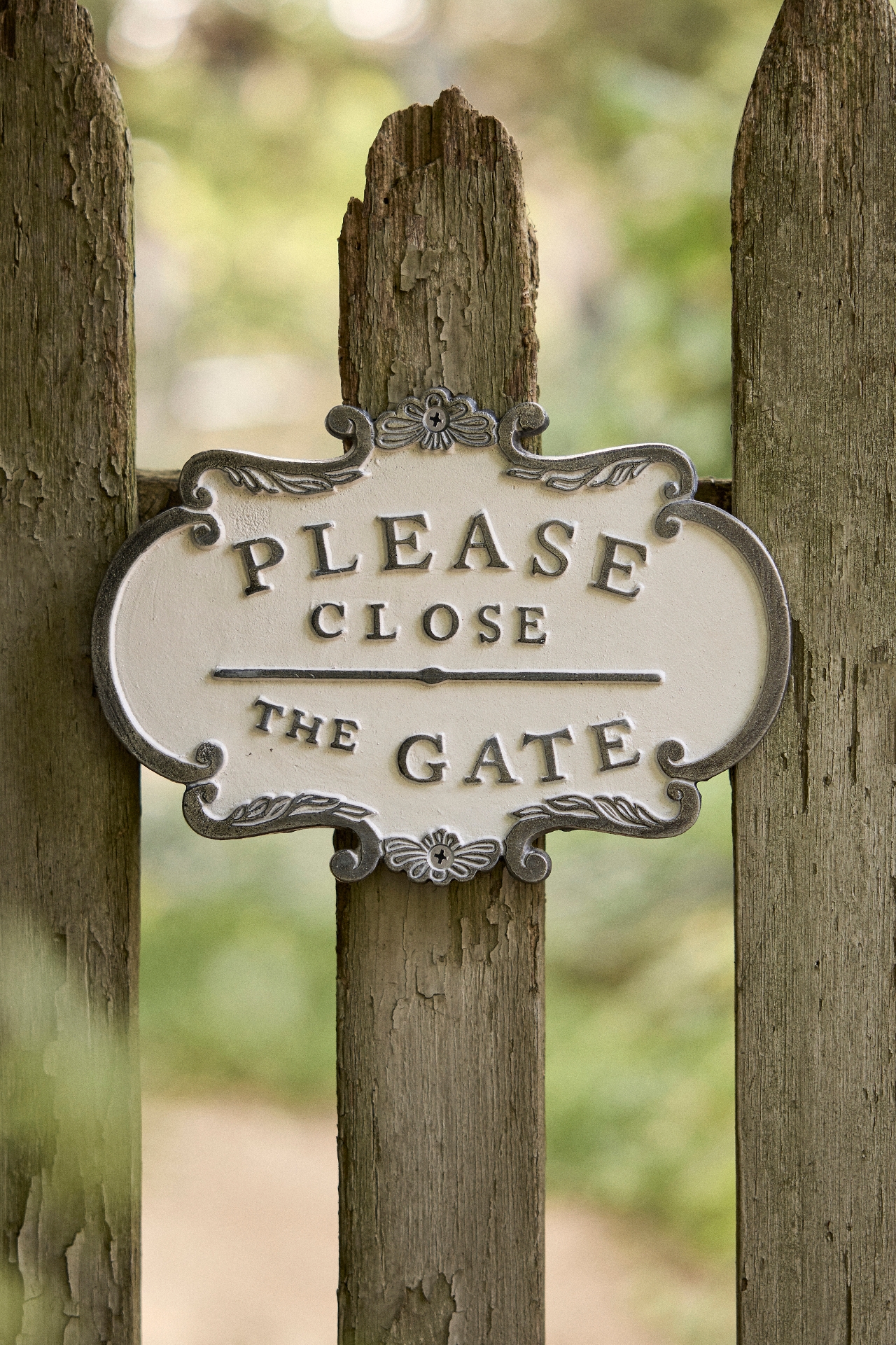 Please Close the Gate Sign